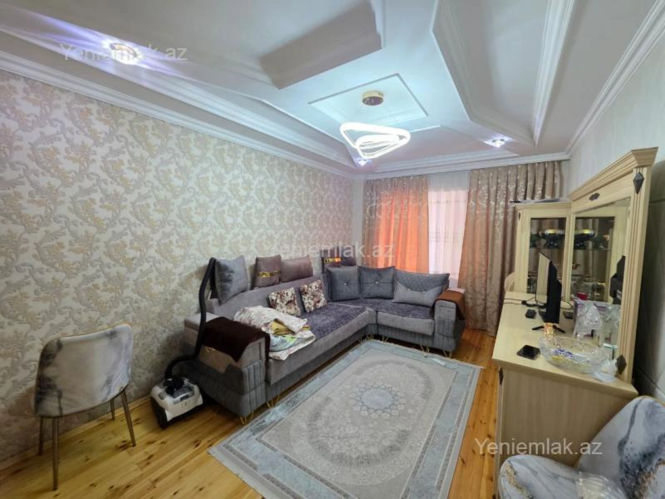 Satılır 2 otaqlı köhnə tikili 40 m²