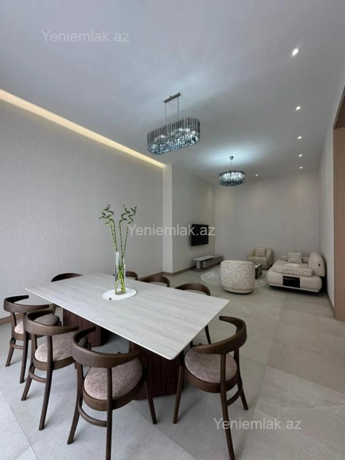 Satılır 4 otaqlı həyət evi 200 m²