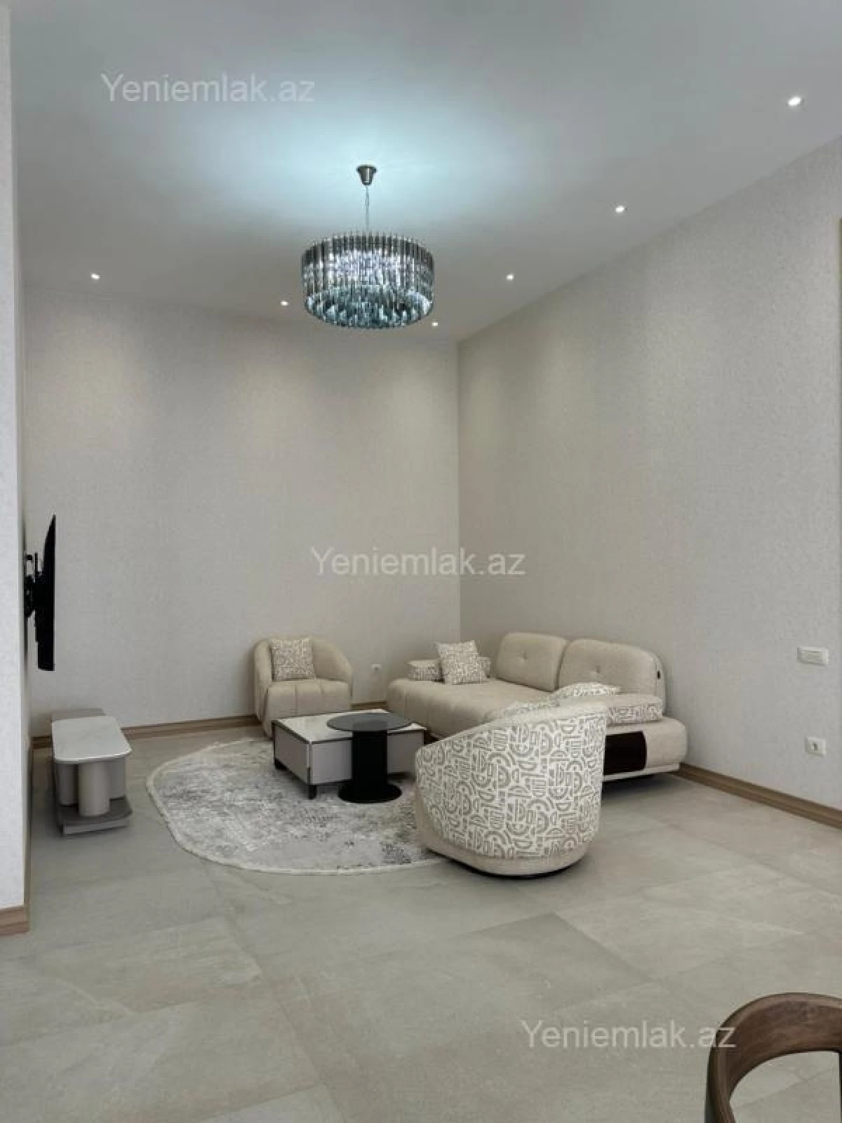 Satılır 4 otaqlı həyət evi 200 m²