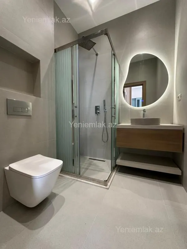 Satılır 4 otaqlı həyət evi 200 m²