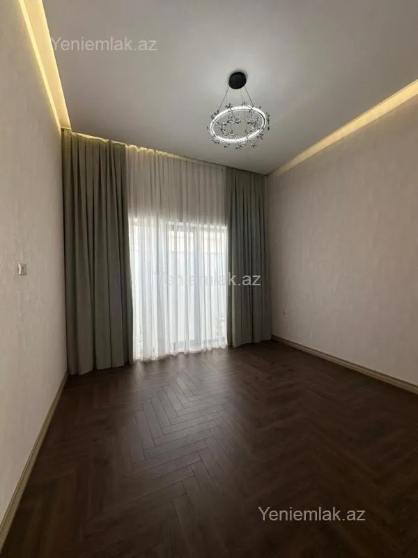 Satılır 4 otaqlı həyət evi 200 m²