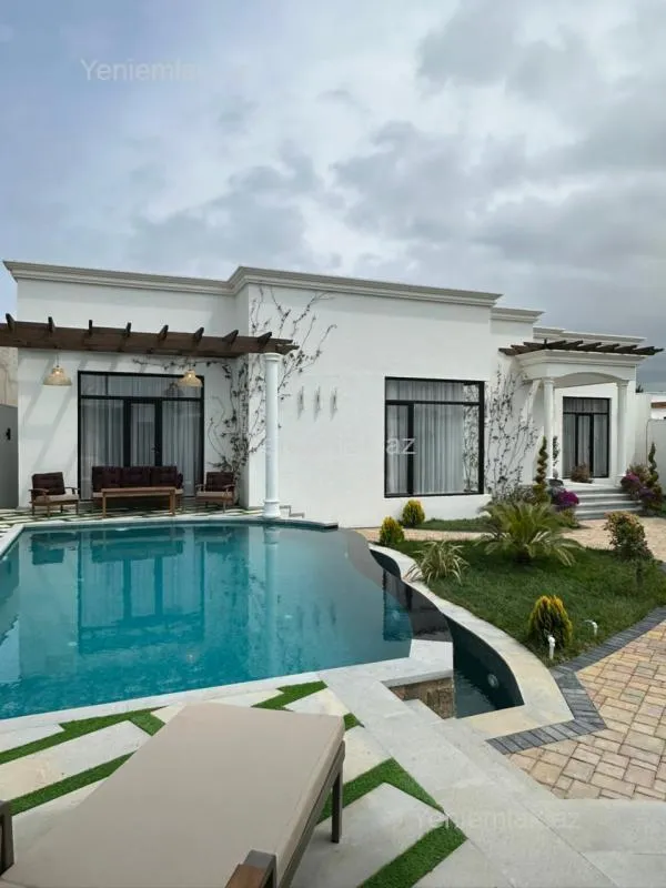 Satılır 4 otaqlı həyət evi 200 m²