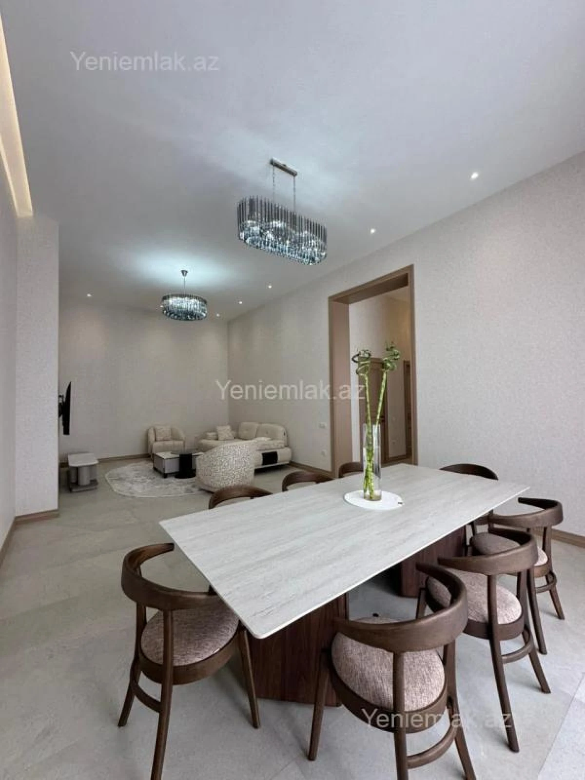 Satılır 4 otaqlı həyət evi 200 m²