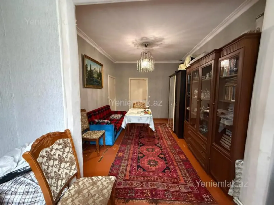 Satılır 2 otaqlı köhnə tikili 40 m²
