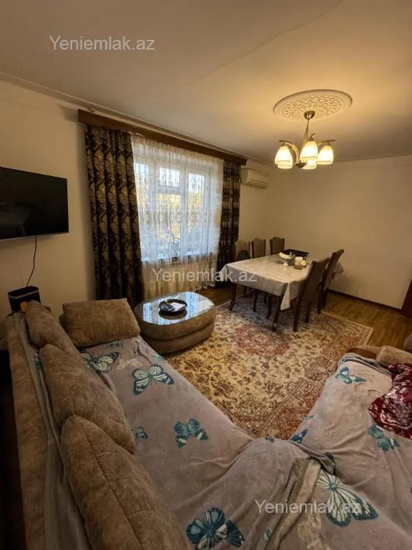Satılır 3 otaqlı köhnə tikili 60 m²