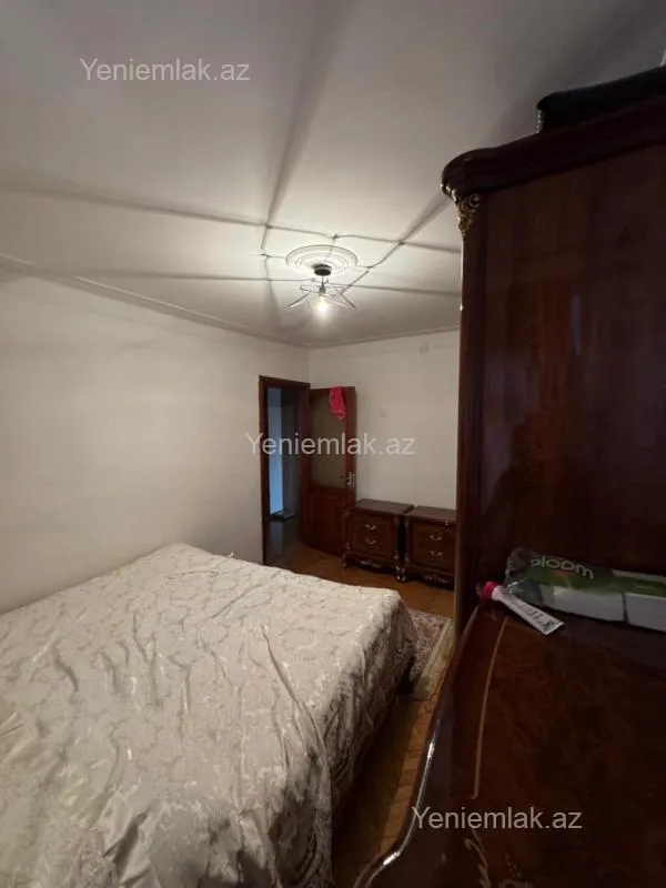 Satılır 3 otaqlı köhnə tikili 60 m²