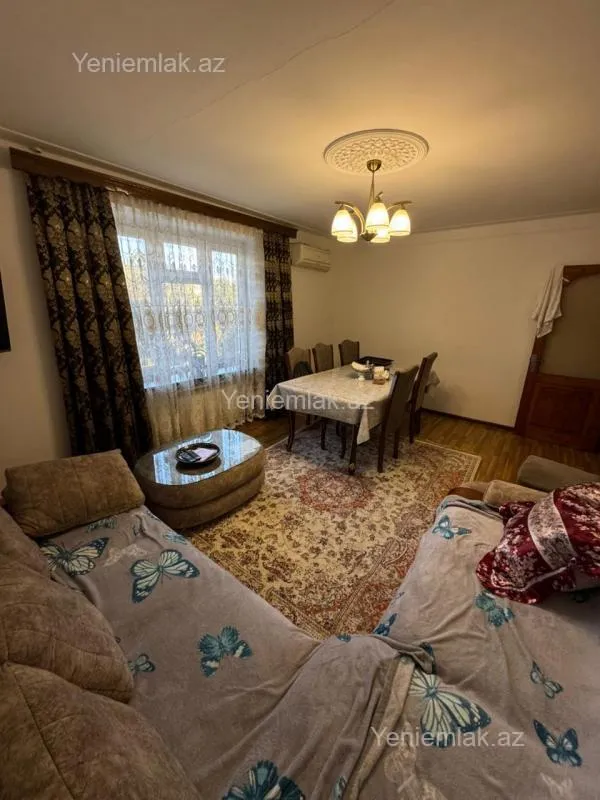 Satılır 3 otaqlı köhnə tikili 60 m²