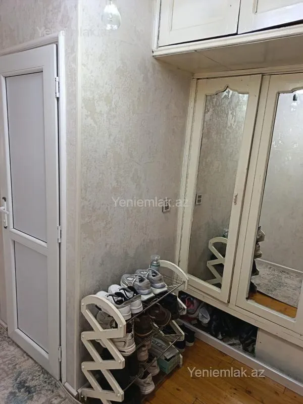 Satılır 2 otaqlı köhnə tikili 51 m²