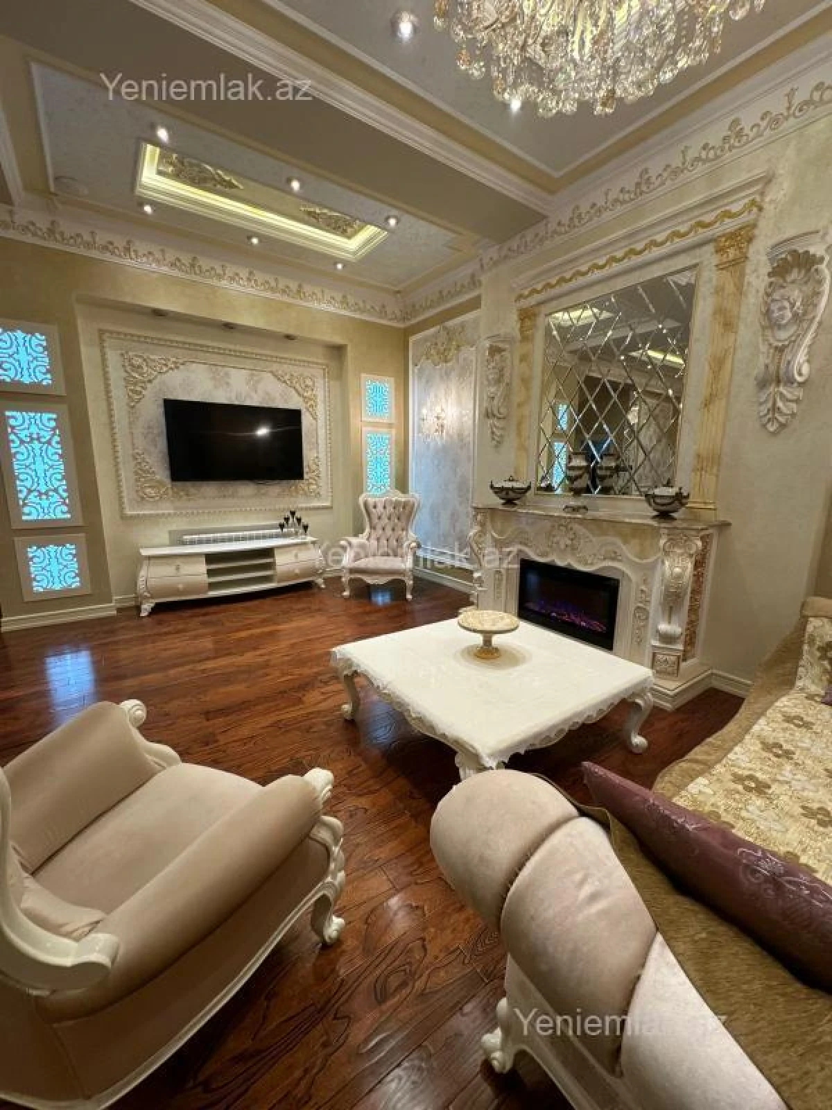 Satılır 8 otaqlı həyət evi 650 m²