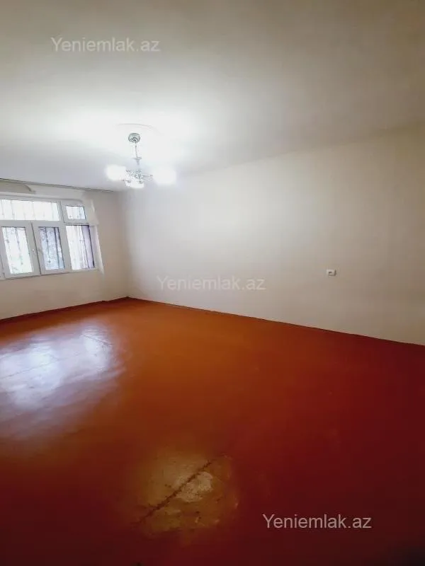 Satılır 1 otaqlı köhnə tikili 31 m²