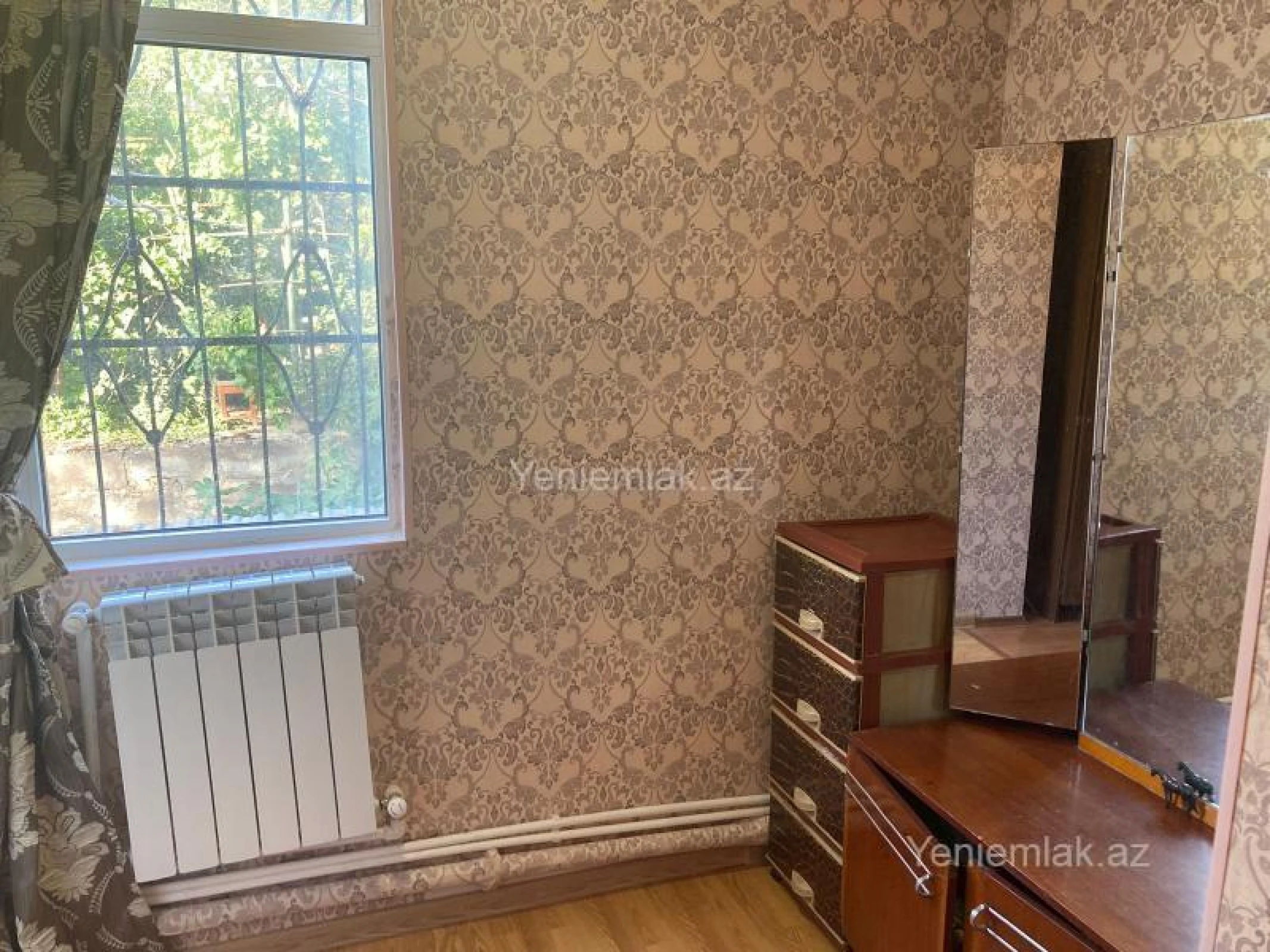 Satılır 3 otaqlı köhnə tikili 65 m²