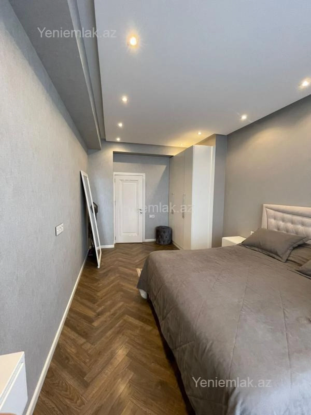 Satılır 3 otaqlı yeni tikili 110 m²