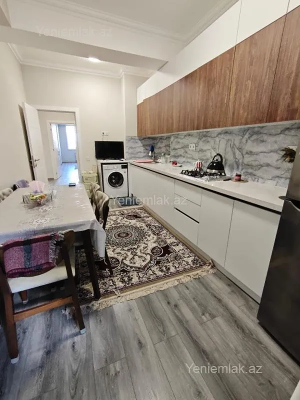 Satılır 3 otaqlı yeni tikili 88 m²