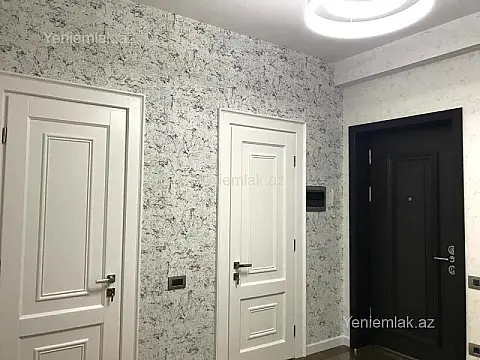 Satılır 3 otaqlı yeni tikili 105 m²