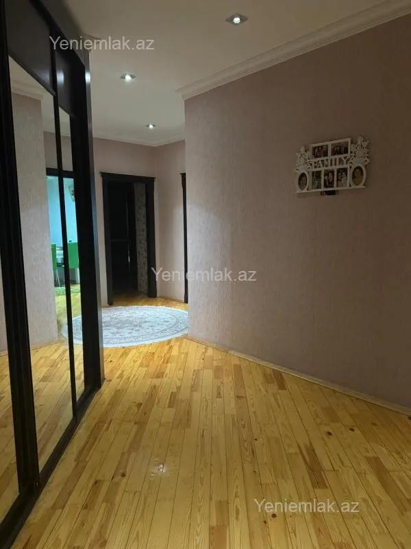 Satılır 3 otaqlı yeni tikili 120 m²