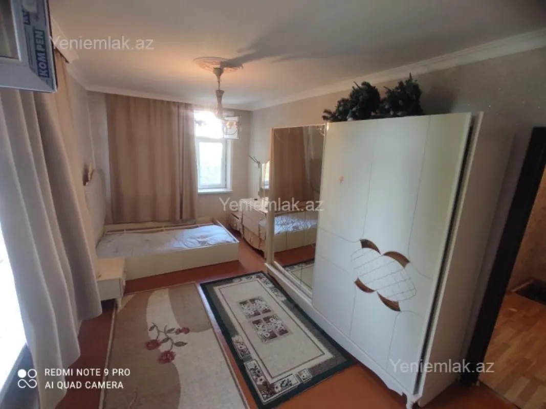 Satılır 1 otaqlı köhnə tikili 35 m²