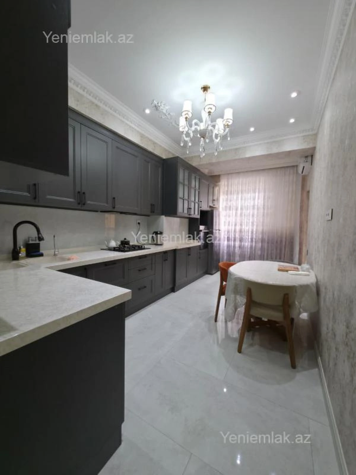 Satılır 3 otaqlı yeni tikili 120 m²