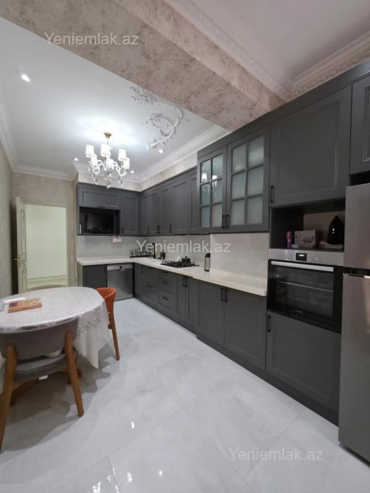 Satılır 3 otaqlı yeni tikili 120 m²