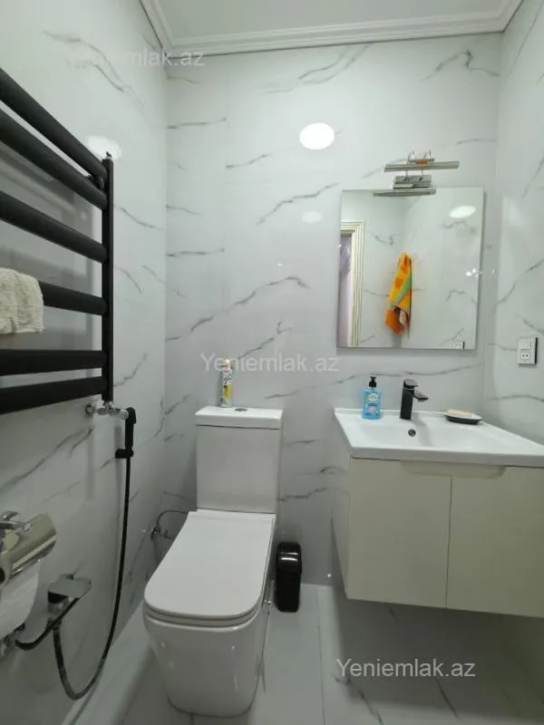 Satılır 3 otaqlı yeni tikili 120 m²