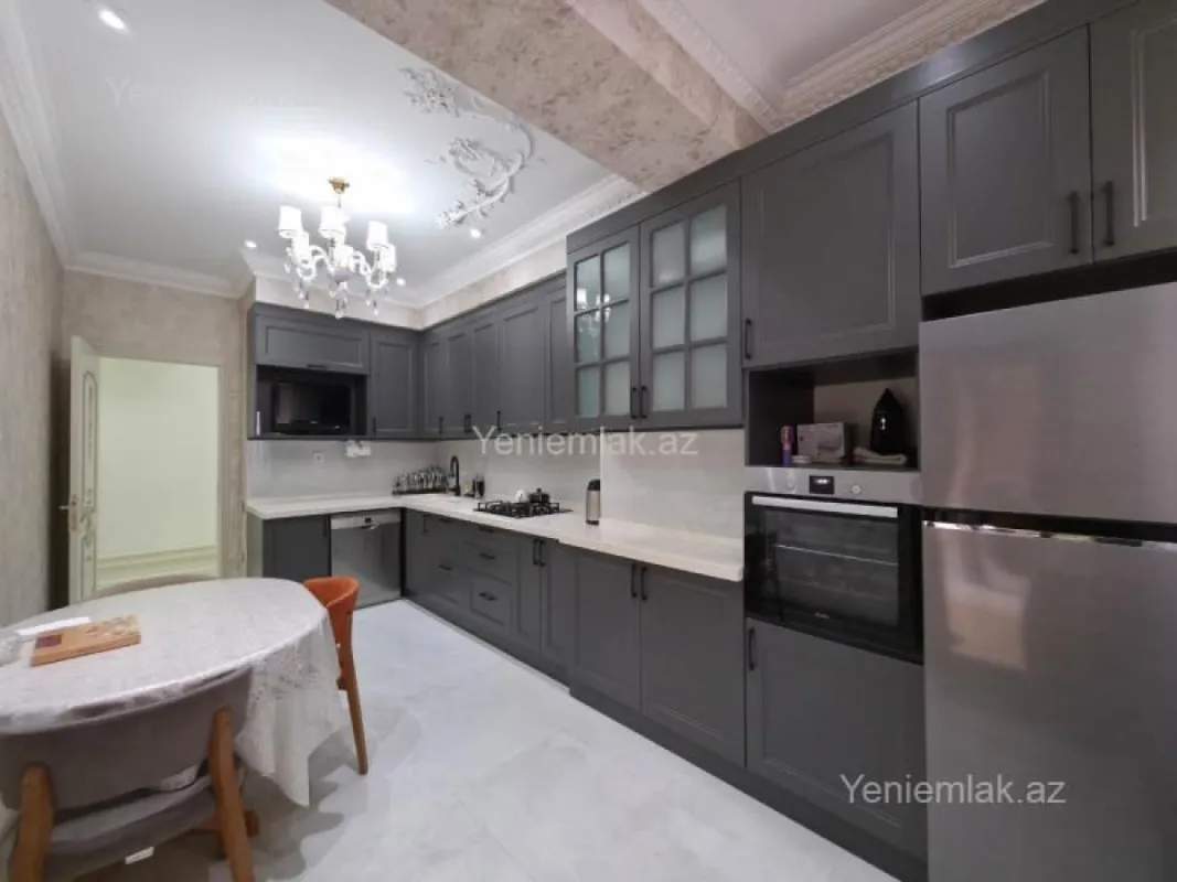 Satılır 3 otaqlı yeni tikili 120 m²