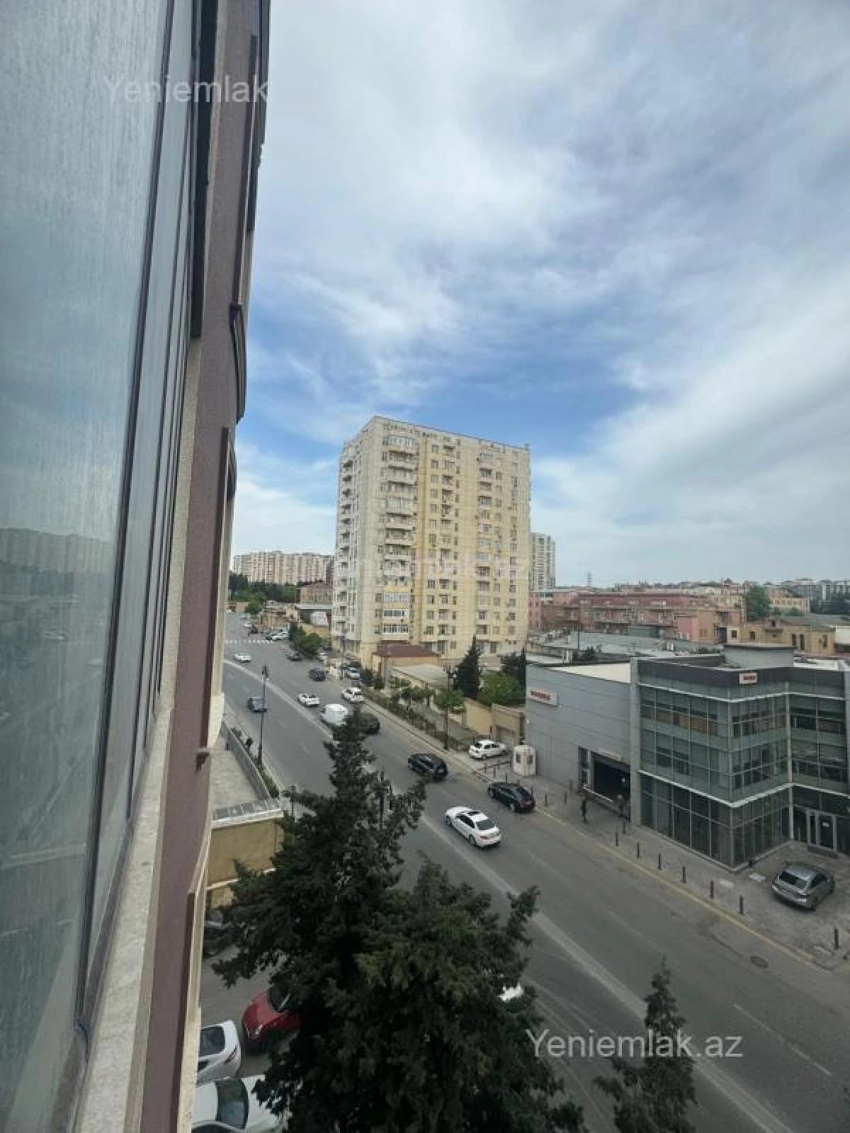 Satılır 3 otaqlı yeni tikili 105 m²