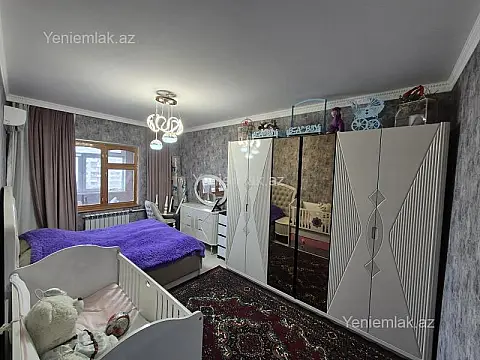 Satılır 2 otaqlı köhnə tikili 65 m²