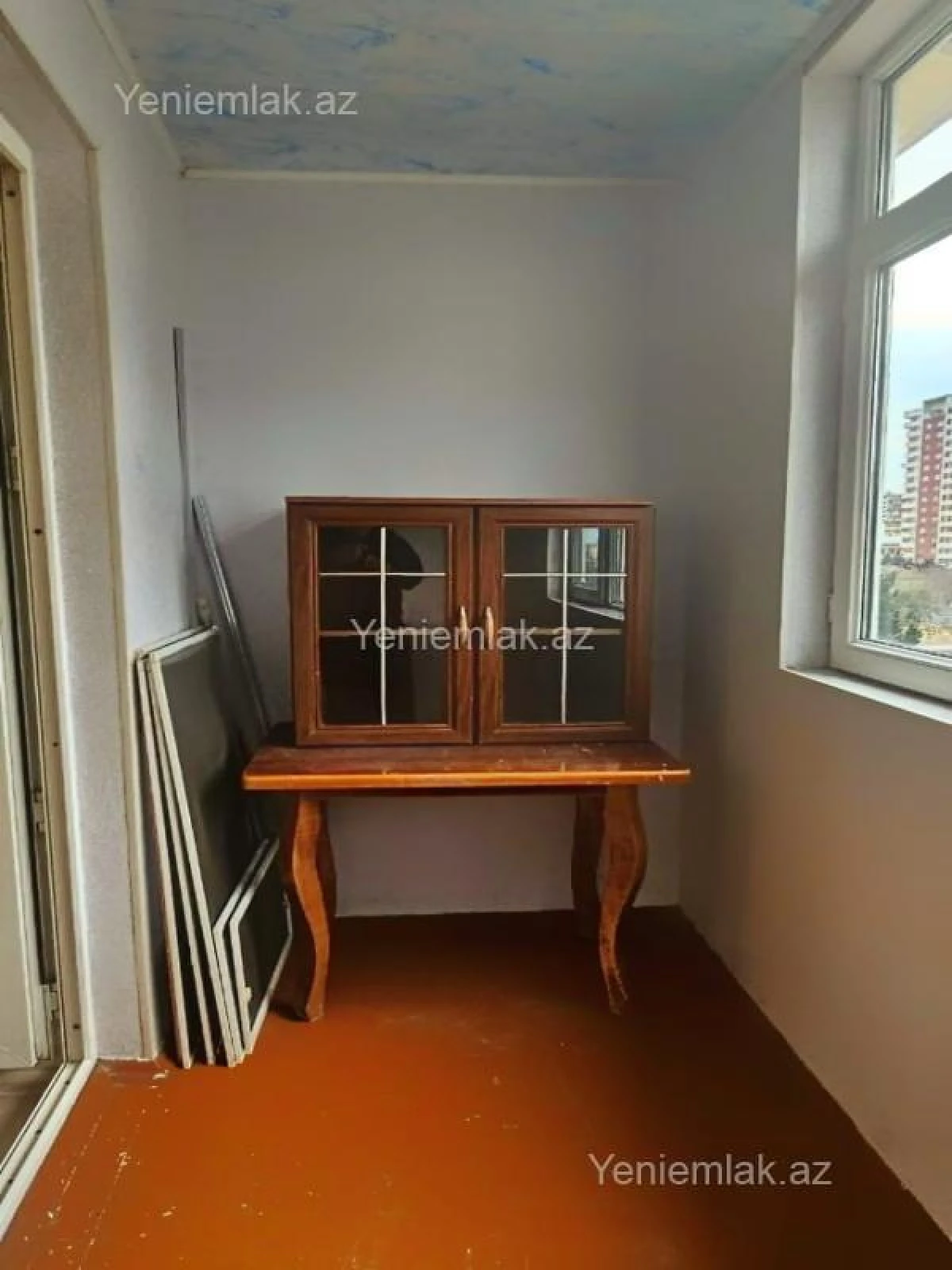 Satılır 2 otaqlı köhnə tikili 55 m²