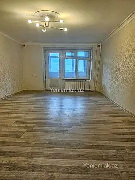 Satılır 2 otaqlı köhnə tikili 55 m²