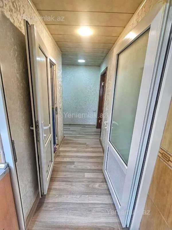 Satılır 2 otaqlı köhnə tikili 55 m²