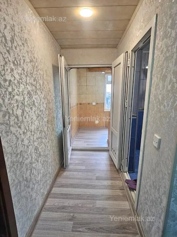 Satılır 2 otaqlı köhnə tikili 55 m²