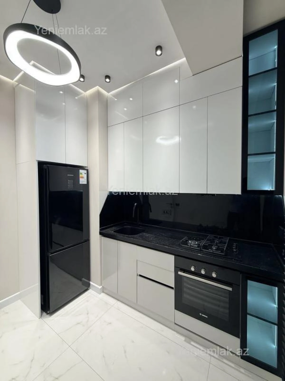 Satılır 2 otaqlı yeni tikili 55 m²