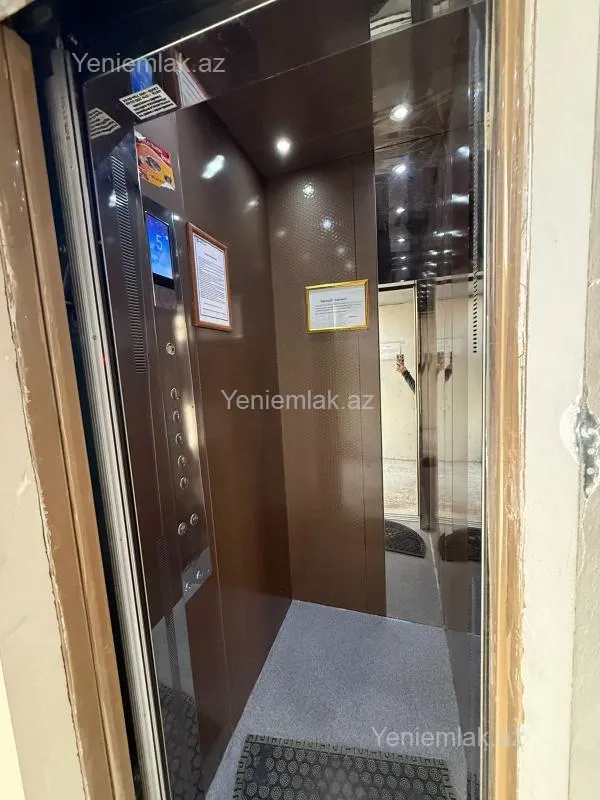 Satılır 3 otaqlı köhnə tikili 85 m²