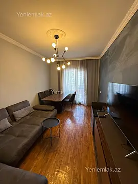 Satılır 3 otaqlı köhnə tikili 85 m²