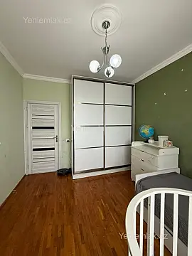 Satılır 3 otaqlı köhnə tikili 85 m²