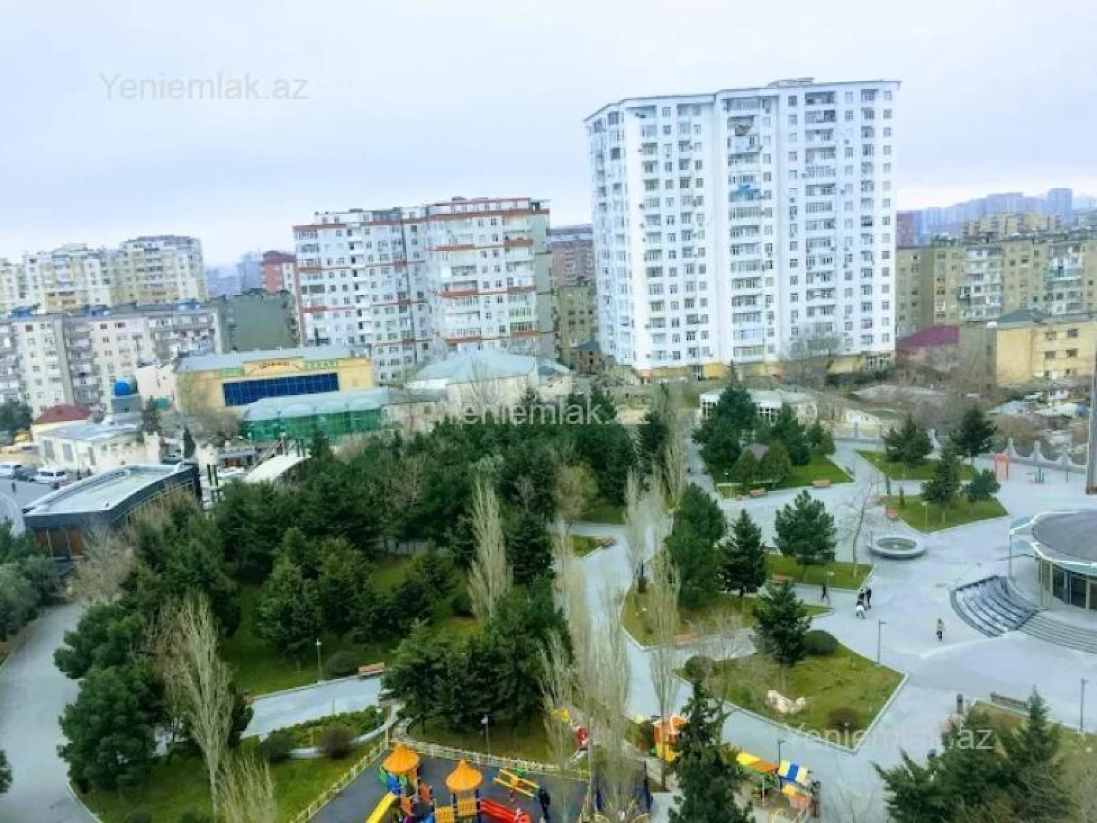 Satılır 3 otaqlı köhnə tikili 85 m²