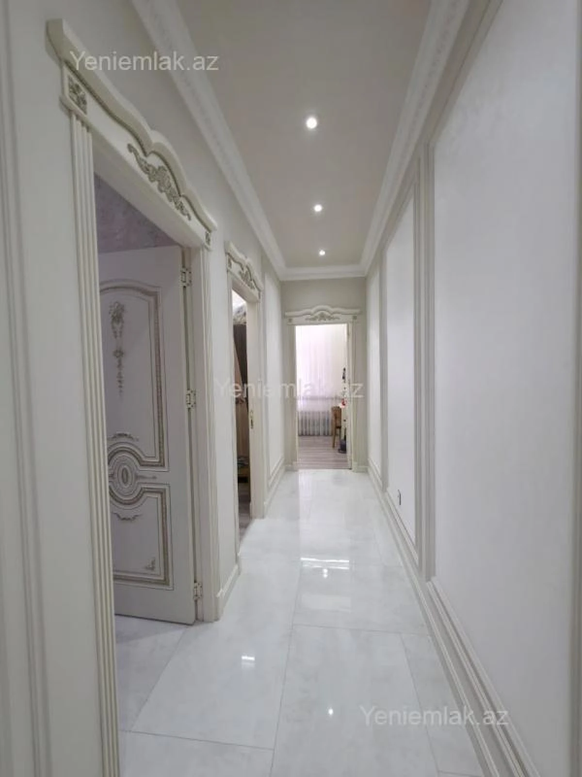 Satılır 3 otaqlı yeni tikili 120 m²