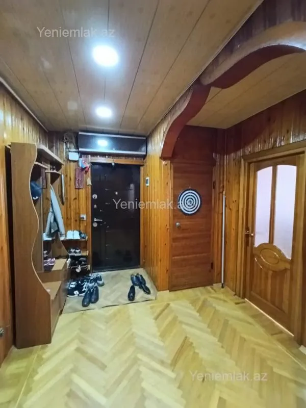 Satılır 3 otaqlı köhnə tikili 80 m²