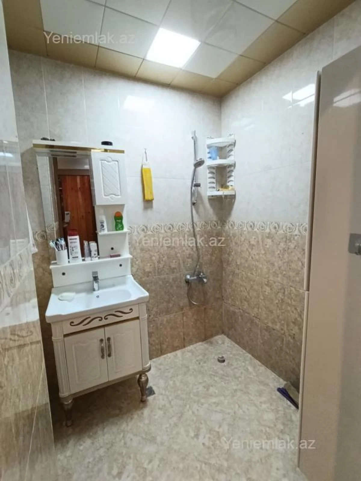 Satılır 3 otaqlı köhnə tikili 80 m²