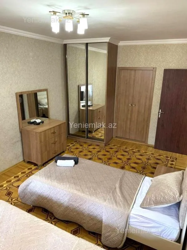 Satılır 3 otaqlı köhnə tikili 65 m²
