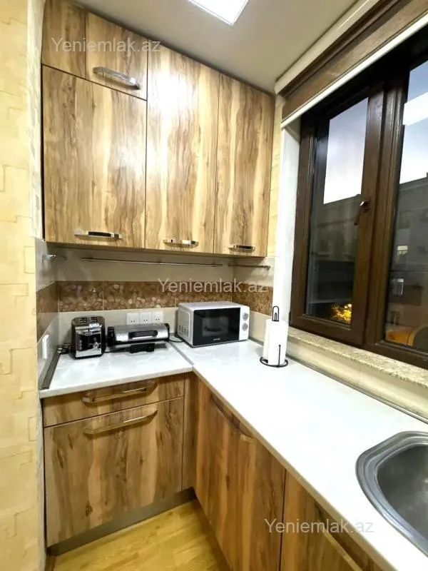 Satılır 3 otaqlı köhnə tikili 65 m²