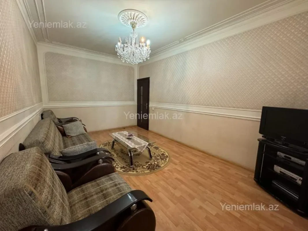 Satılır 3 otaqlı köhnə tikili 87 m²