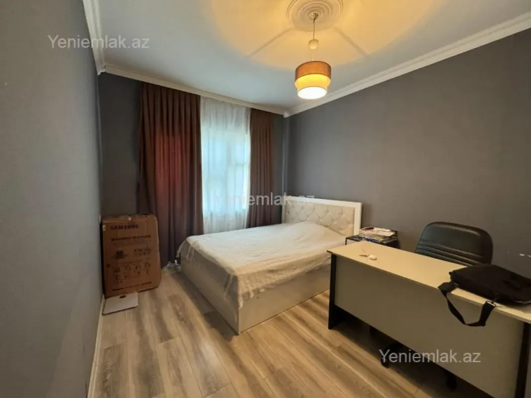 Satılır 3 otaqlı köhnə tikili 87 m²