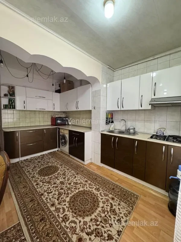 Satılır 3 otaqlı köhnə tikili 87 m²