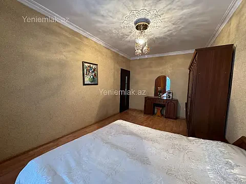 Satılır 3 otaqlı köhnə tikili 87 m²