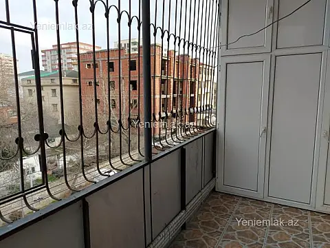 Satılır 2 otaqlı köhnə tikili 65 m²