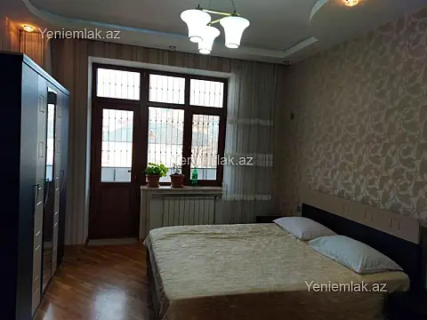 Satılır 2 otaqlı köhnə tikili 65 m²