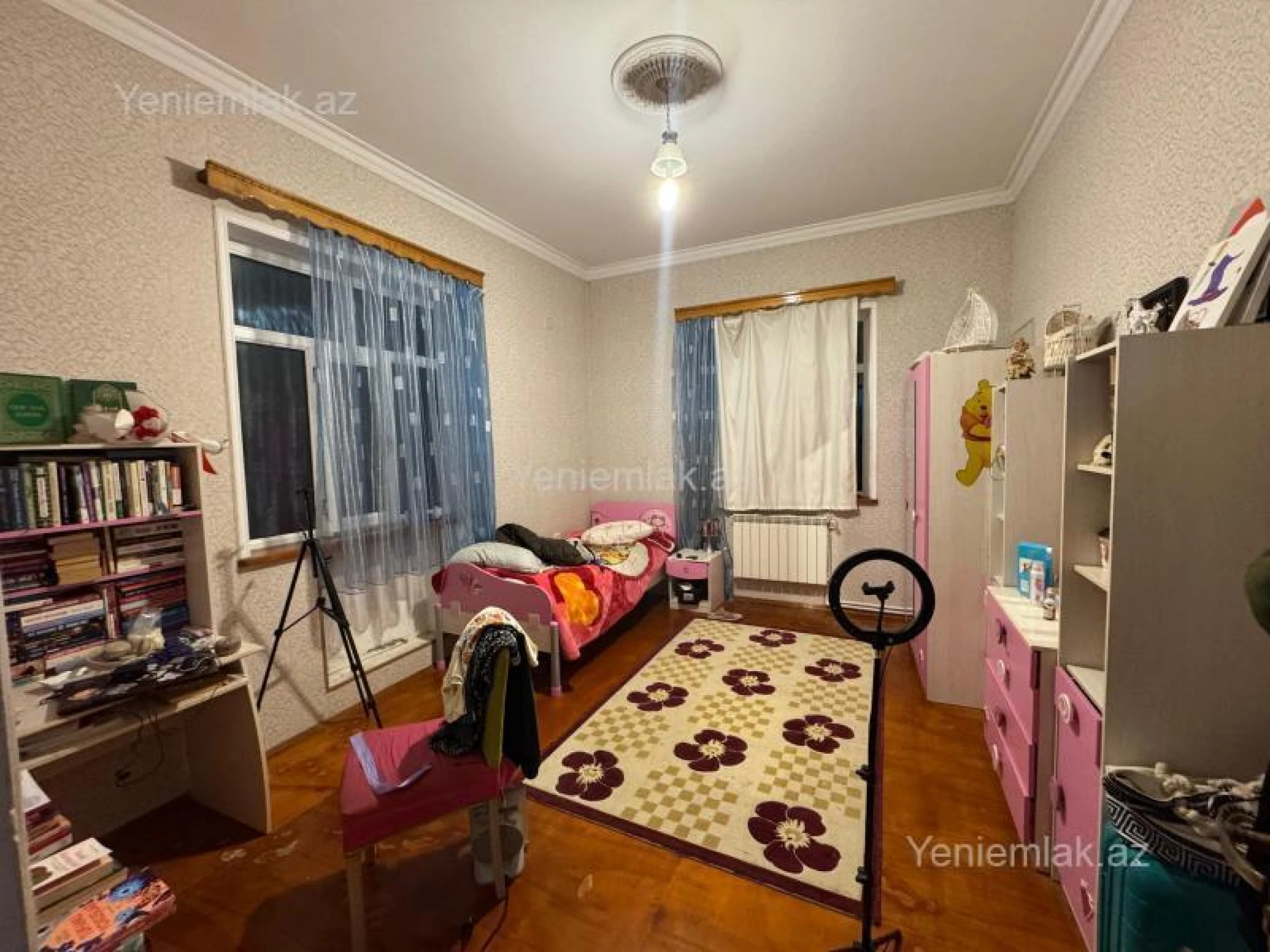 Satılır 8 otaqlı həyət evi 450 m²