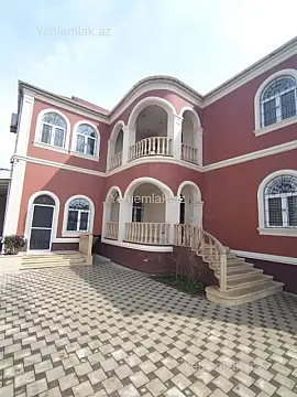 Satılır 9 otaqlı həyət evi 640 m²