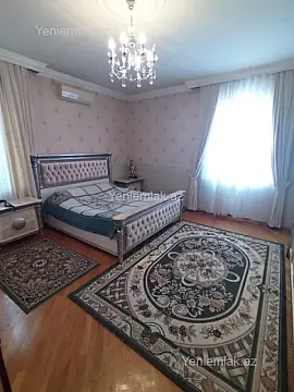 Satılır 9 otaqlı həyət evi 640 m²