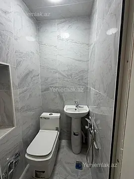 Satılır 3 otaqlı köhnə tikili 90 m²